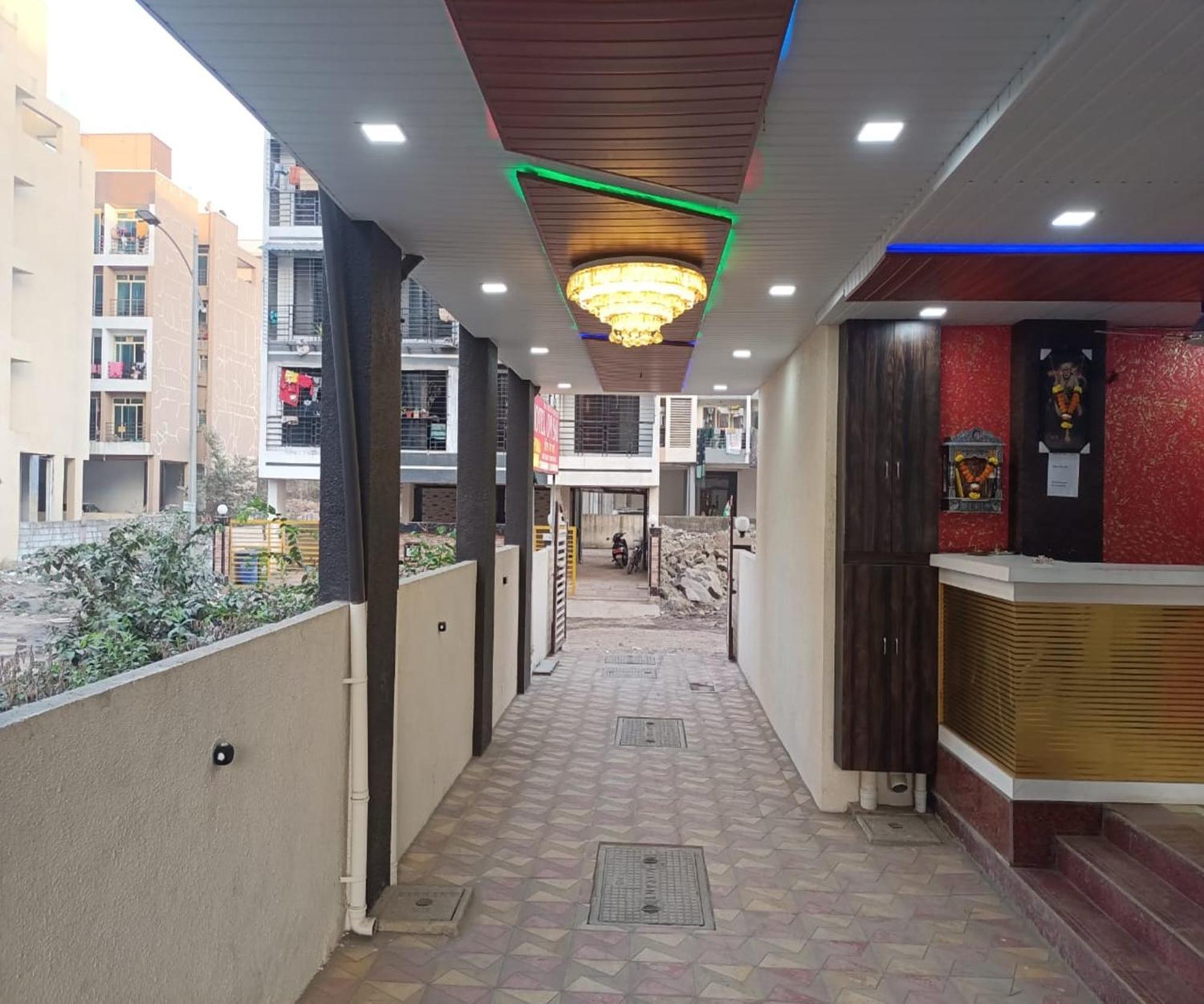 נאווי מומבאי Hotel Om Sai מראה חיצוני תמונה